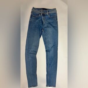 Prana woman’s Blue Jeans